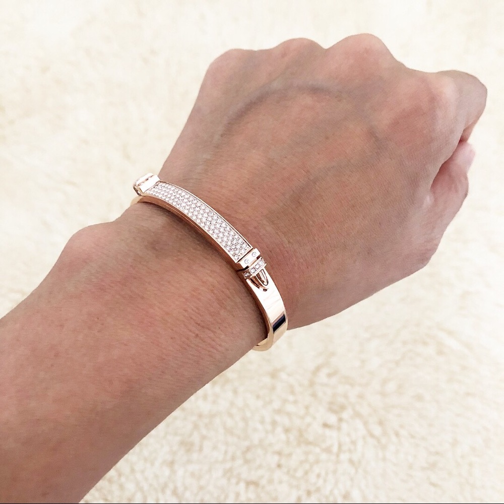Swarovski Rose Gold Distinct Narrow Bangle